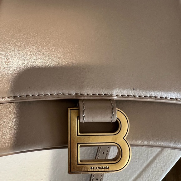 Balenciaga Hourglass Small Handbag in beige shiny box calfskin, gold hardware - Picture 4 of 5